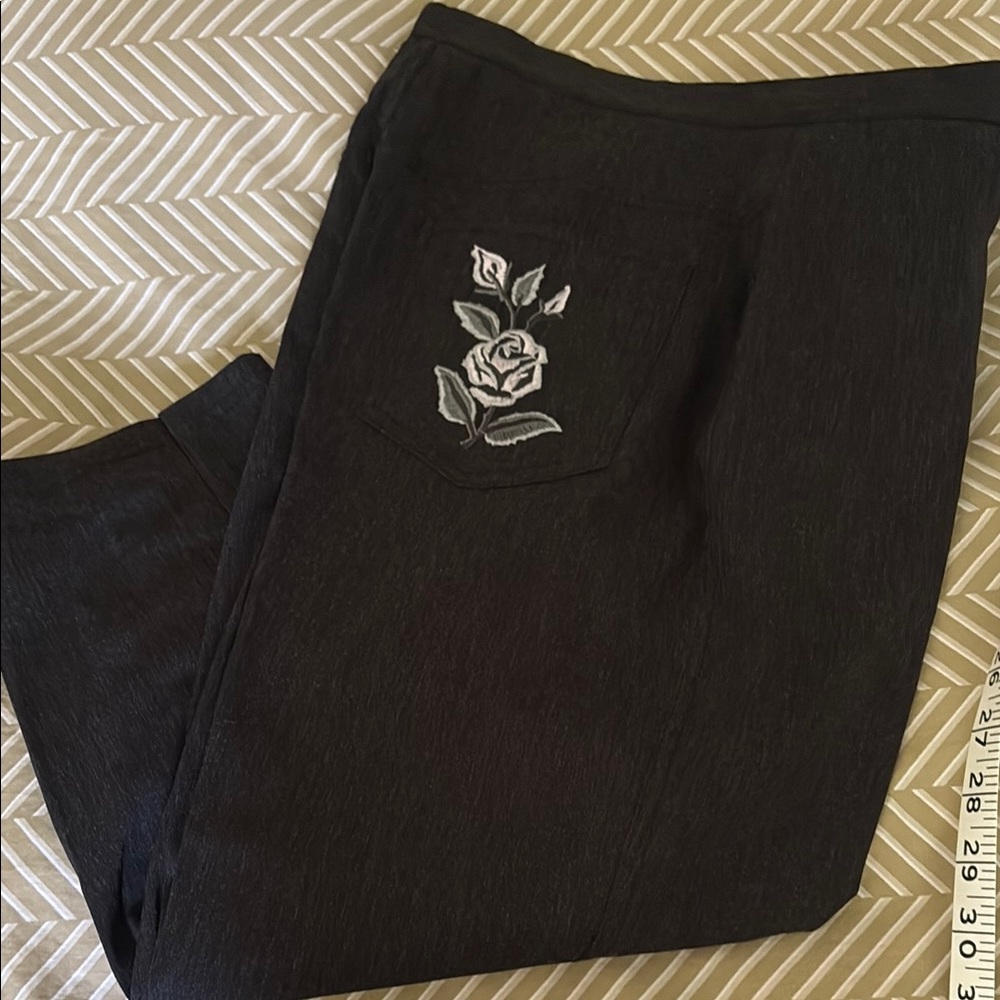 Black Jeans with Elegant Embroidery